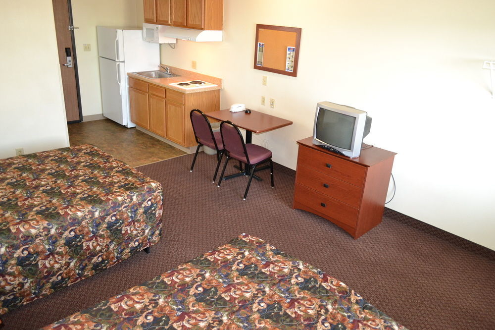Woodspring Northeast Hotel 2*